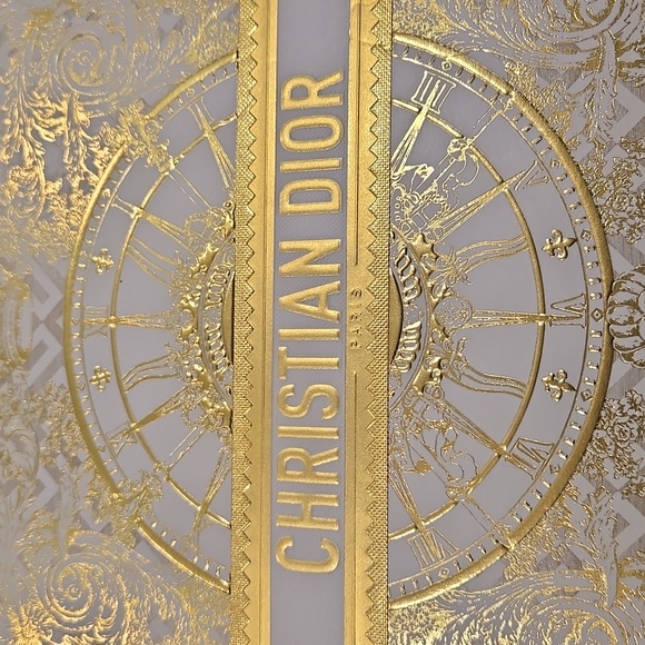 New never used Christian Dior Decorative Box - Gold and White gift box - Picture 2 of 8